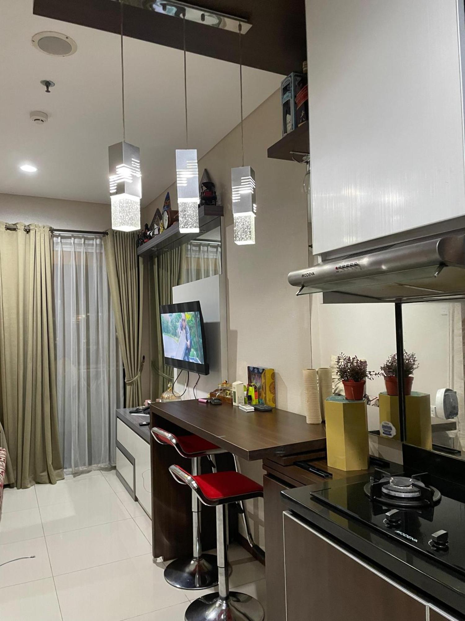 Pangsapuri 1br Thamrin Executive With Netflix, Rooftop Pool, Jacuzzi, Sauna, Gym, 5mins Walk To Grand Indonesia *